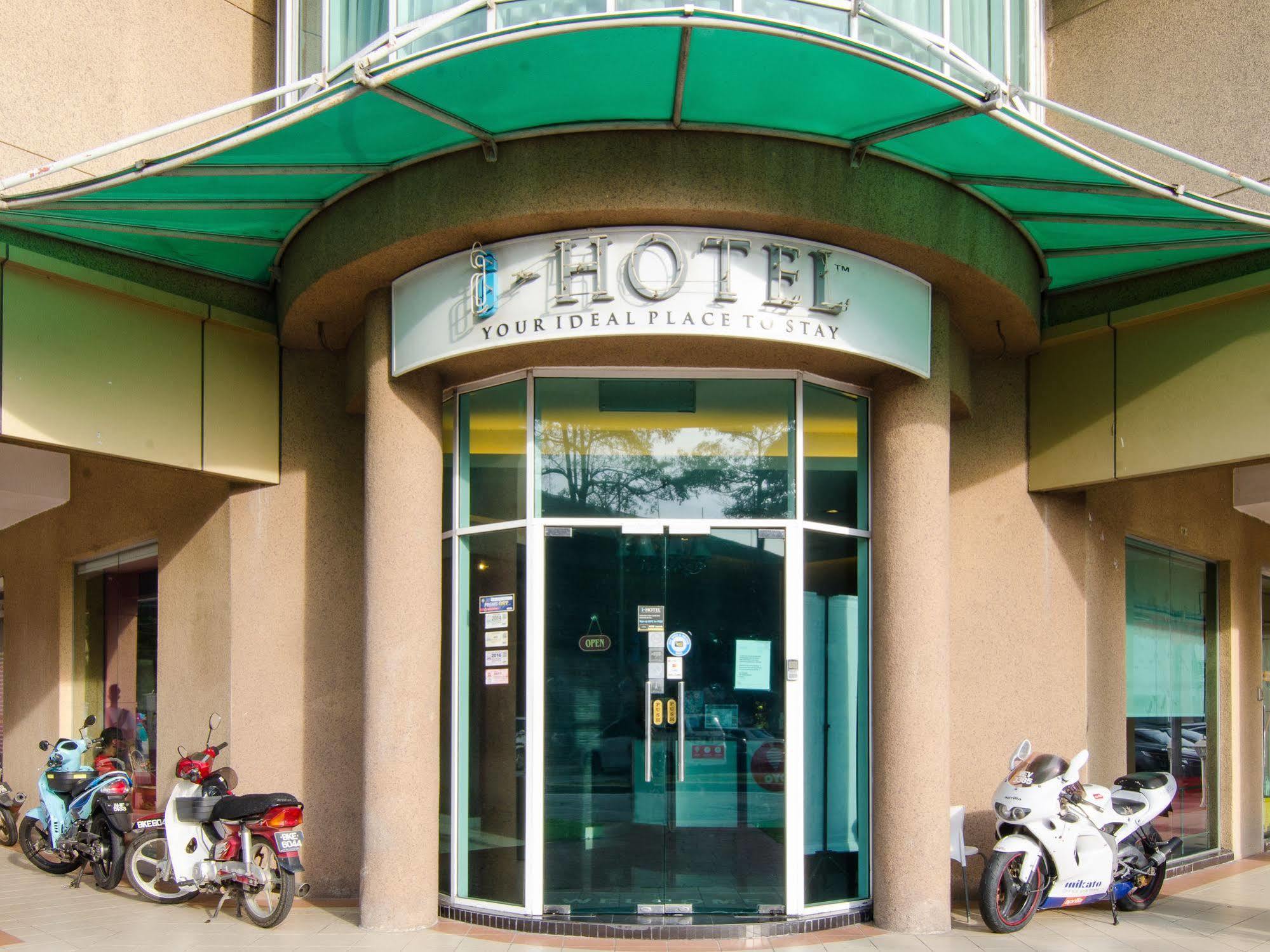 I Hotel @ Kota Damansara Exterior photo